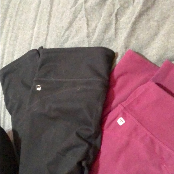 Fabletics Capri Leggings - Picture 2 of 2